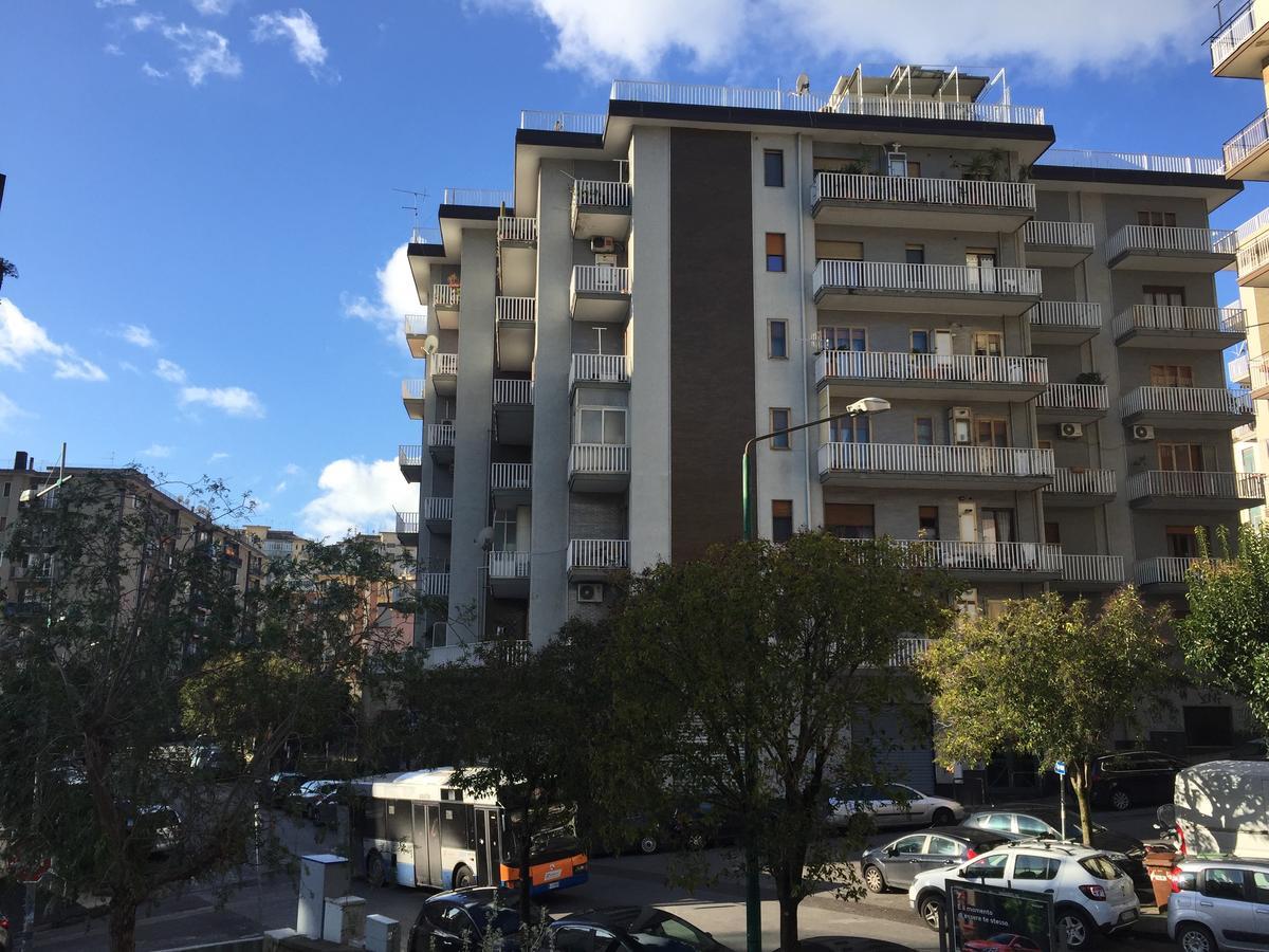 Smart B&B Salerno Exterior photo